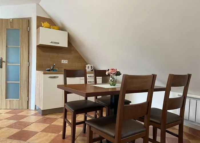 Zeleny Dom 43 * Banská Štiavnica